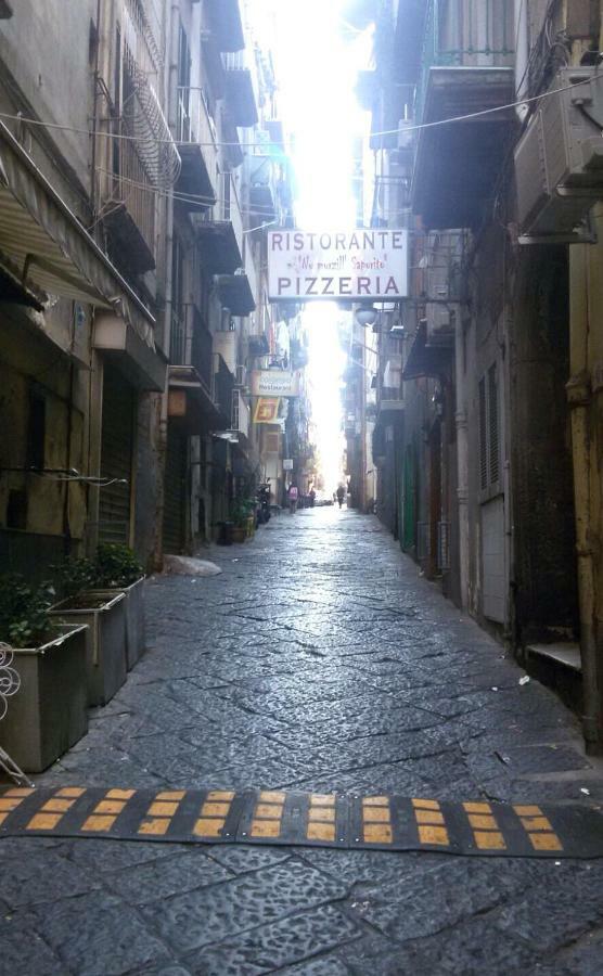 Vecchia Napoli - Quartieri Spagnoli מראה חיצוני תמונה